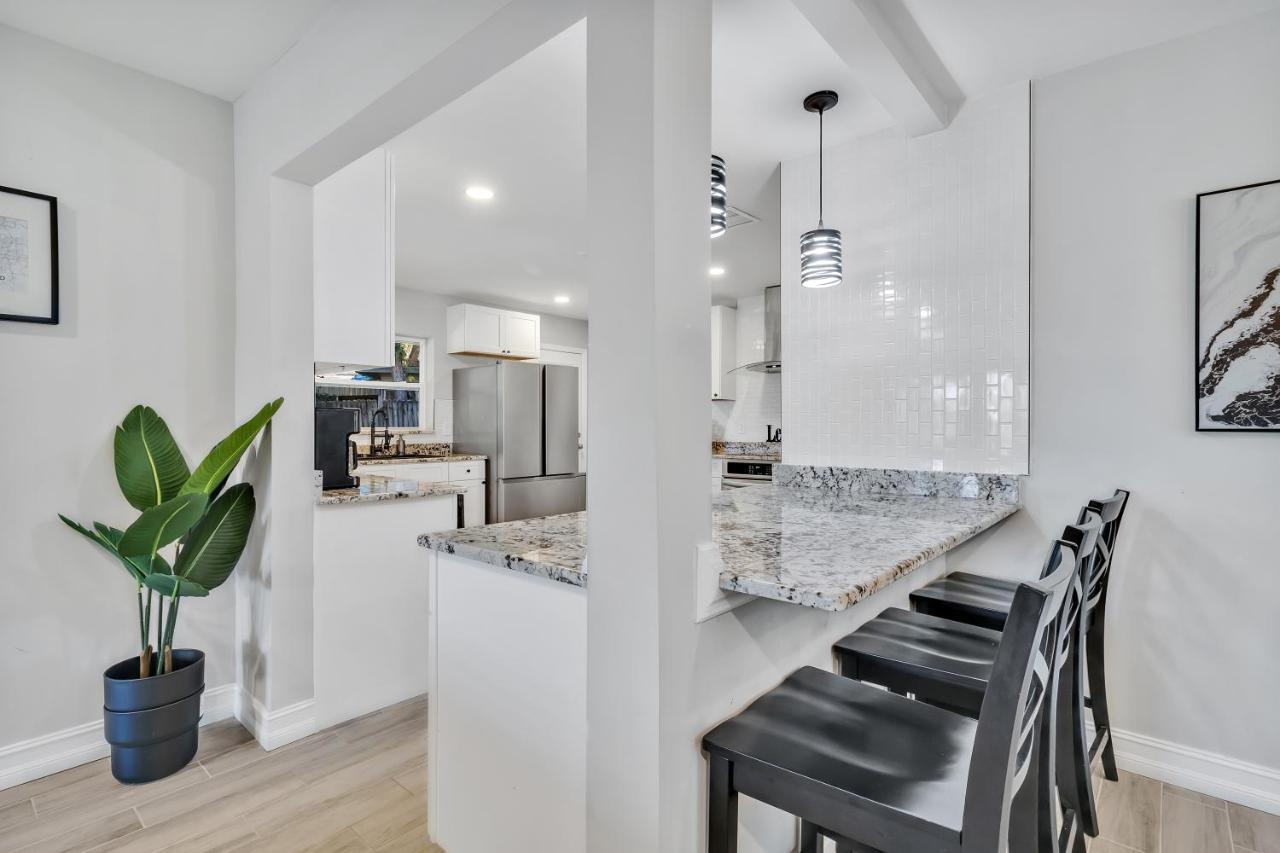 Modern Lake Front Casita Near Winter Park! Orlando Ngoại thất bức ảnh