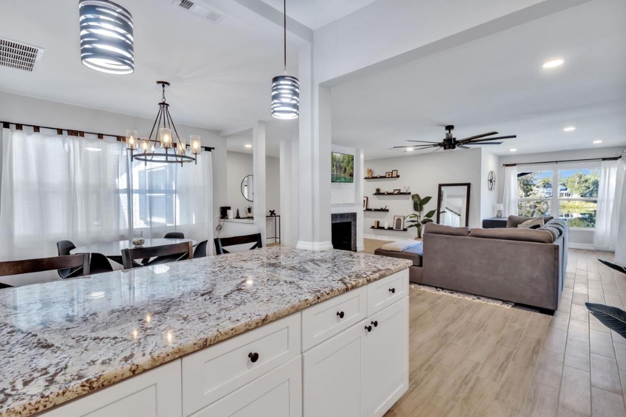 Modern Lake Front Casita Near Winter Park! Orlando Ngoại thất bức ảnh